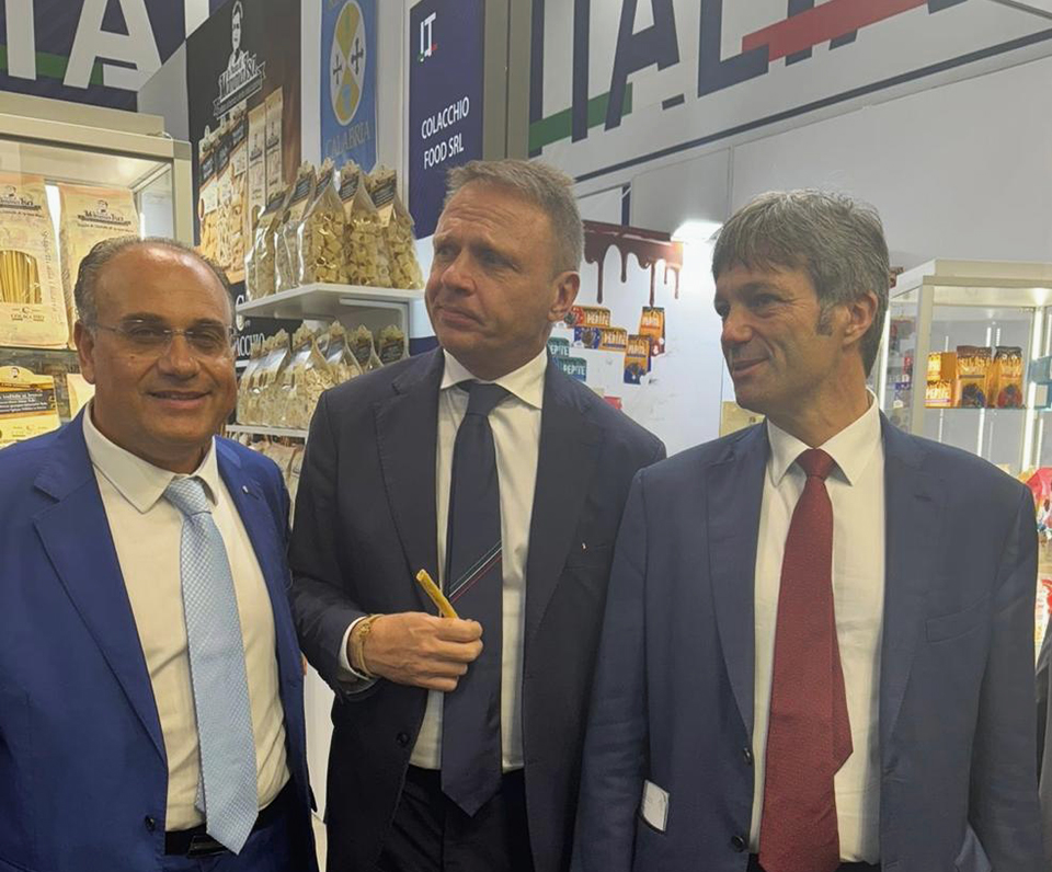 La Colacchio Food al Sial di Parigi nella collettiva Italia: visita del ministro Lollobrigida